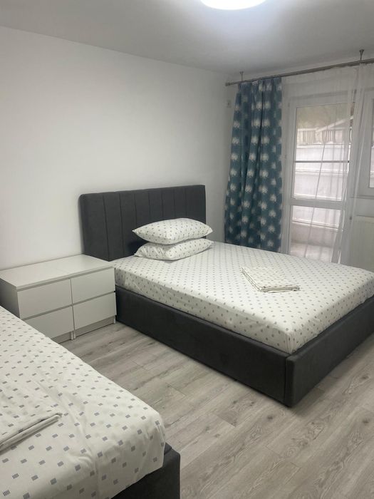Inchiriez apartament cu 2 camere la vila Ysy