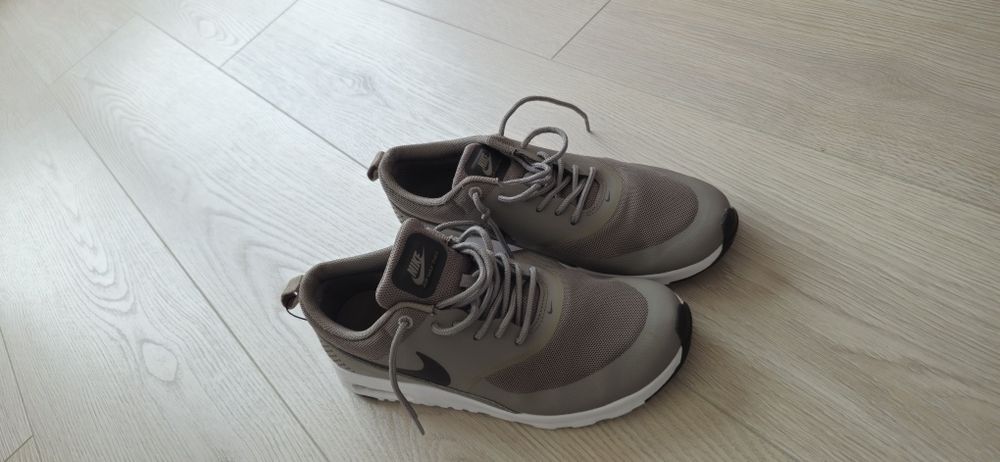 Nike Air Max Thea 39, Ralph Lauren 38