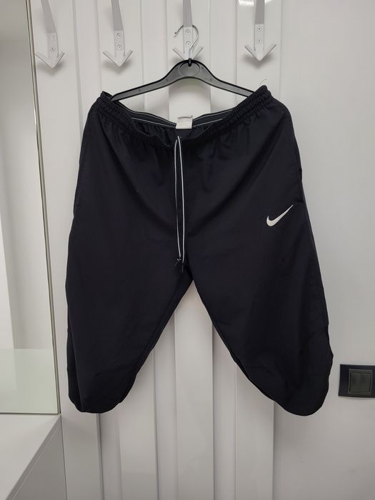 Pantaloni 3/4 originali nike marimea S 90% REDUCERE 

Sunt ca noi. 

P