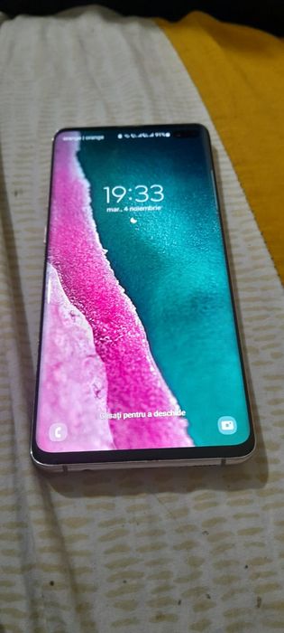 Vând samsung s10 plus urgent