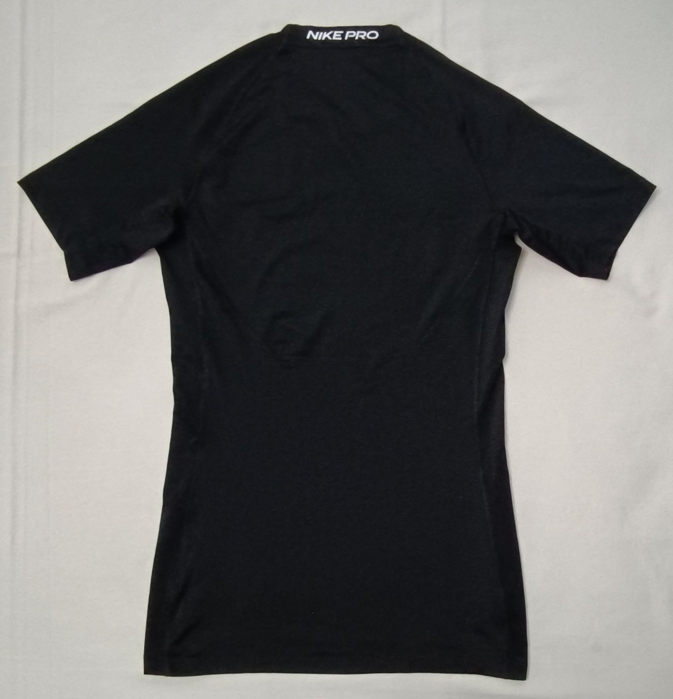 Nike PRO DRI-FIT Tight Fit оригинална тениска S Найк спорт фланелка