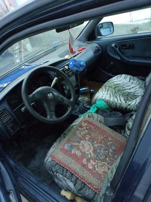 Ниссан примера 1991года