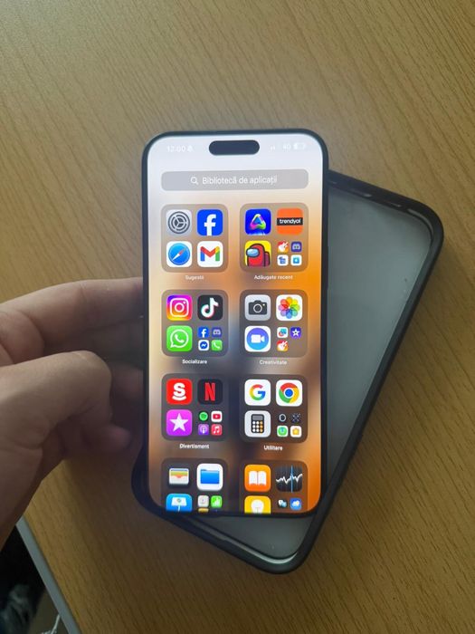 Iphone 15 pro max in garantie 3 cicluri incarcare 256 gb