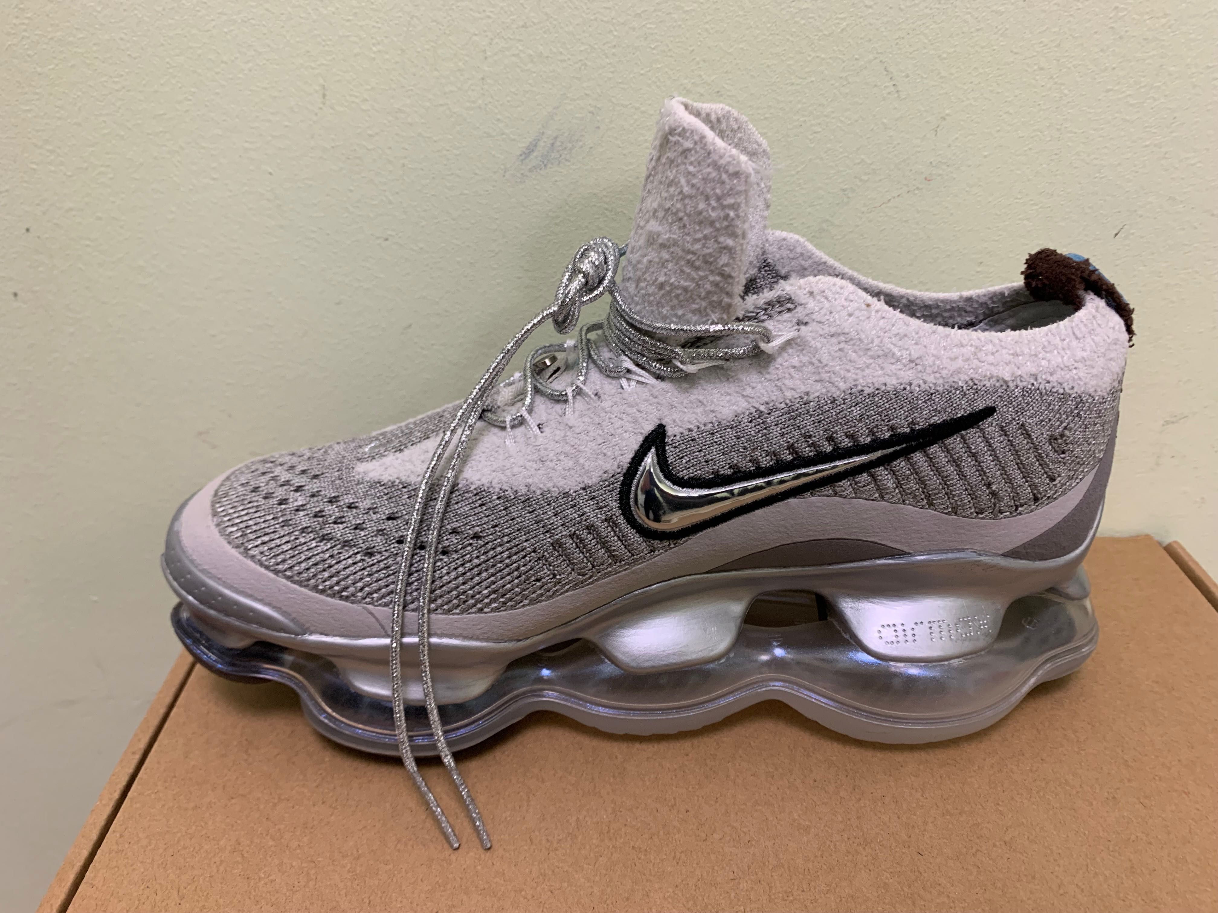 Оригинални дамски маратонки Nike Air Scorpion silver размер 38
