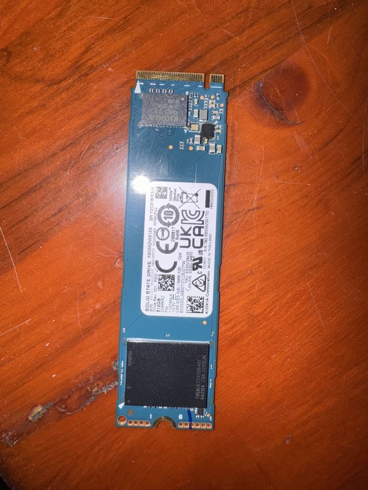 SSD диск Kioxia на 512GB