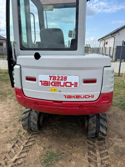 miniexcavator takeuchi tb 228