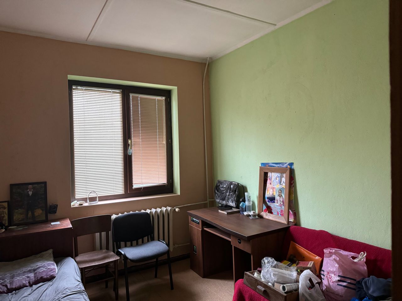Продава се Двустаен апартамент в Перник, Център - 73 кв.м за 1233 €/кв.м - Снимка #3