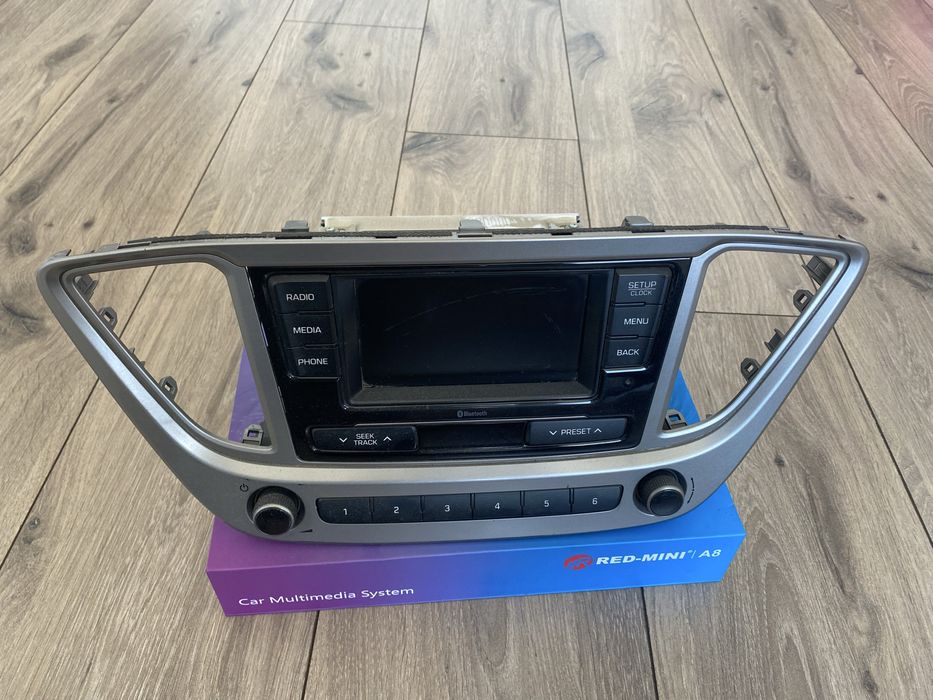 Магнитофон родной от Хендай акцент 2019 год