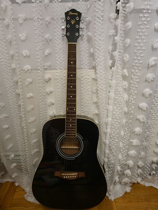 Chitară acustică Ibanez V50NJP-BKN (Black Night) + husă originală