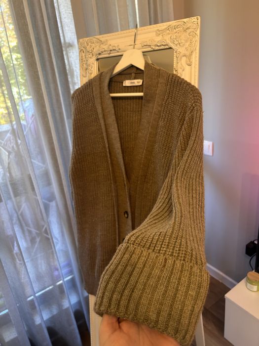 Зимно палто на марката Mango и H&M