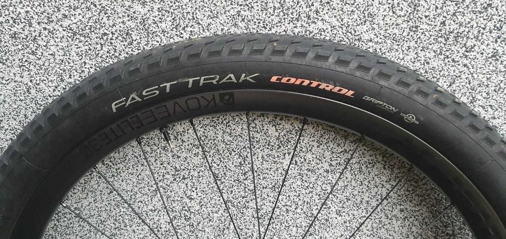 Roti MTB/cross-country carbon 29" Bontrager KoveeElite30 boost TLR 12s