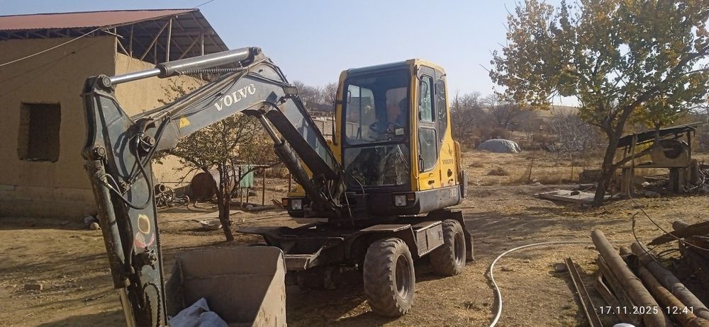 Продаётся экскаватор 55