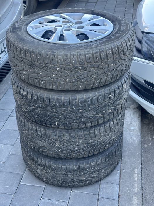 Продам шины на дисках на хундай