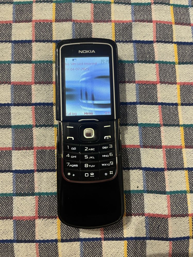 Nokia 8600 Luna