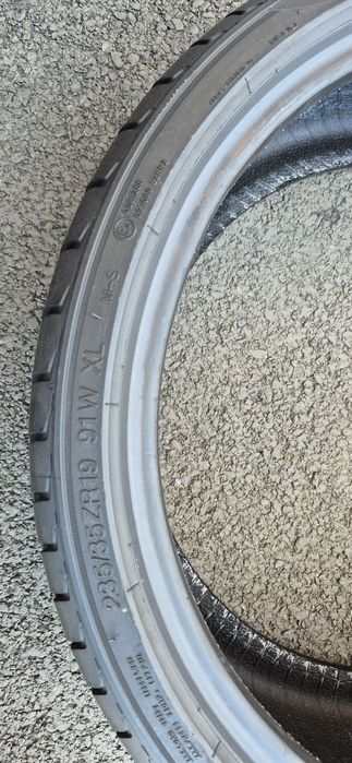 235.35.19 Anvelope vara Second-hand