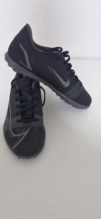 Adidasi nike pentru sintetic