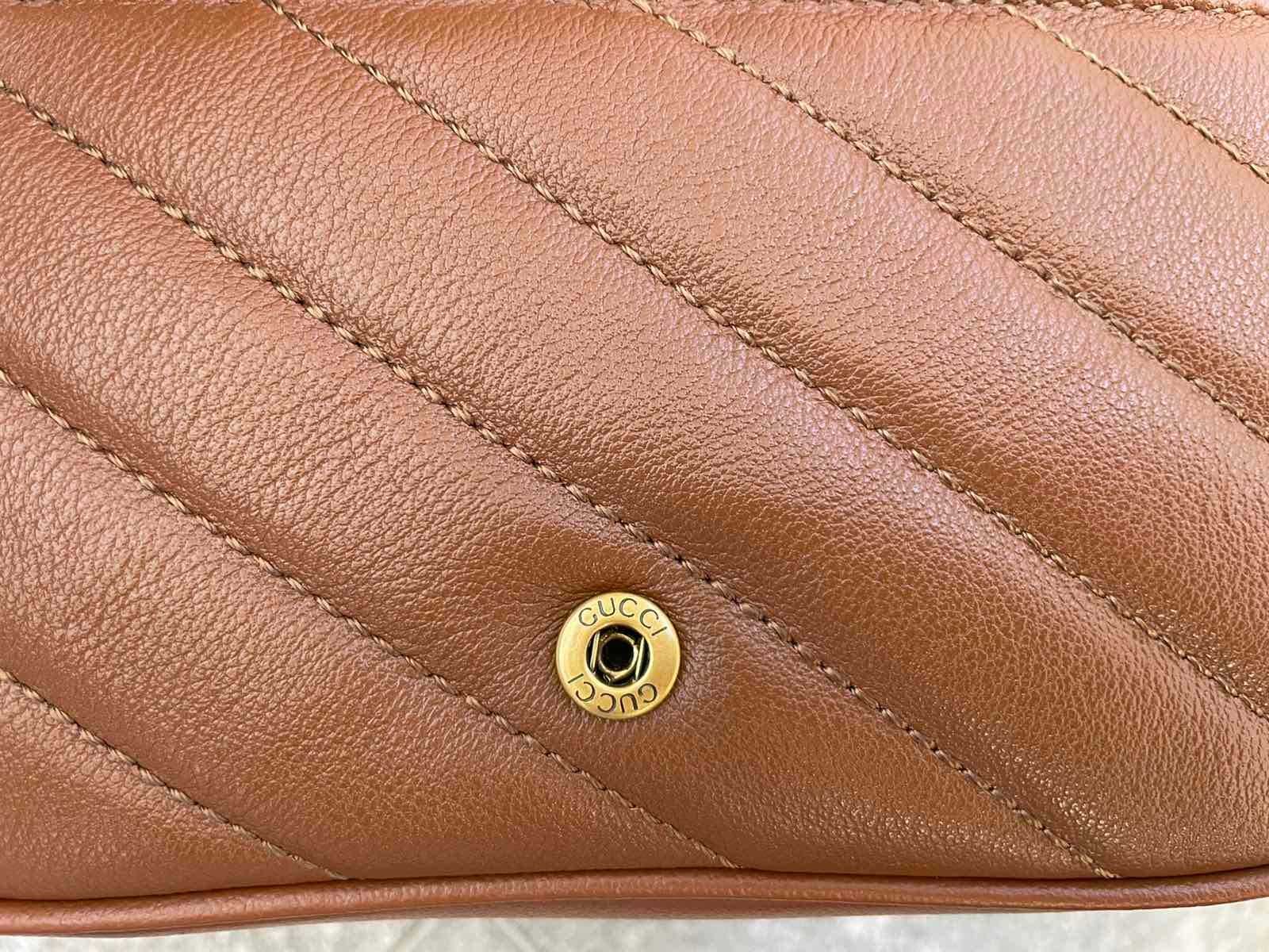 Geanta originala Gucci Marmont Super Mini piele maro Logo Gucci GG