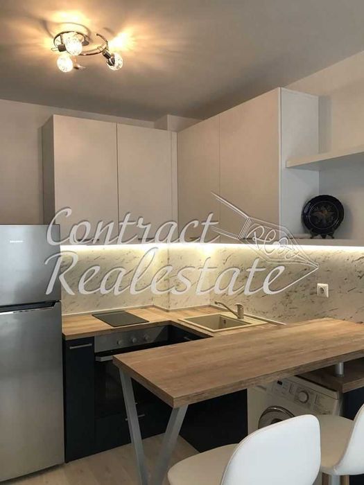 Дава се под наем Двустаен апартамент в Варна, Цветен квартал - 65 кв.м за 459 € - Снимка #1