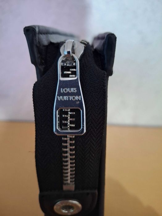 Borsetă / Pouch stil Louis Vuitton