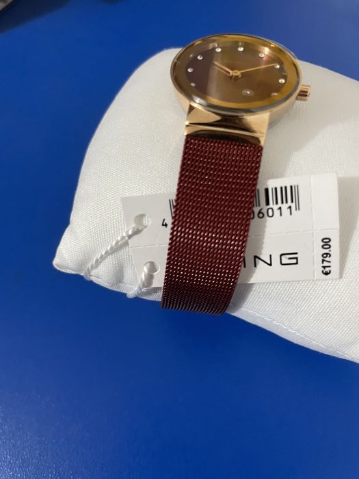 Ceas bering vișiniu nou nouț