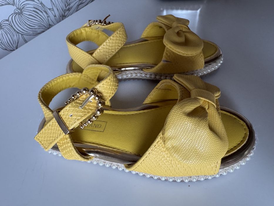 Sandale fete river island marime 26.5