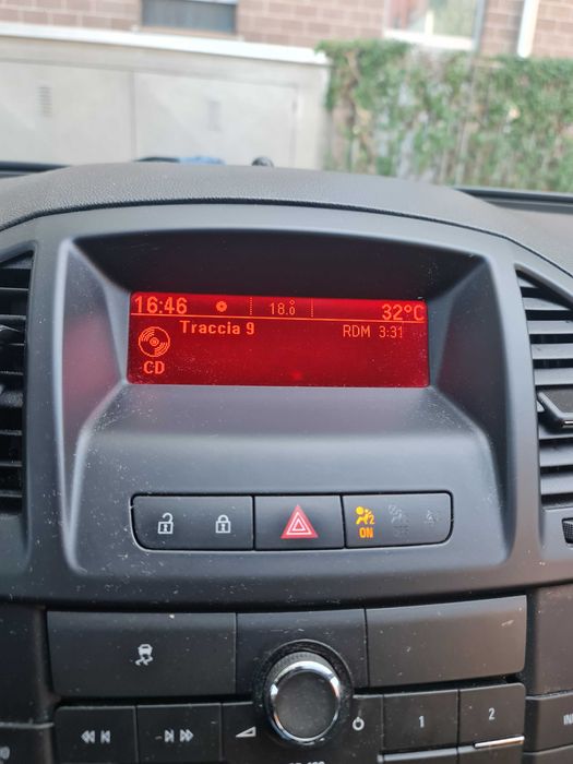 Opel Insignia 2.0 hdti