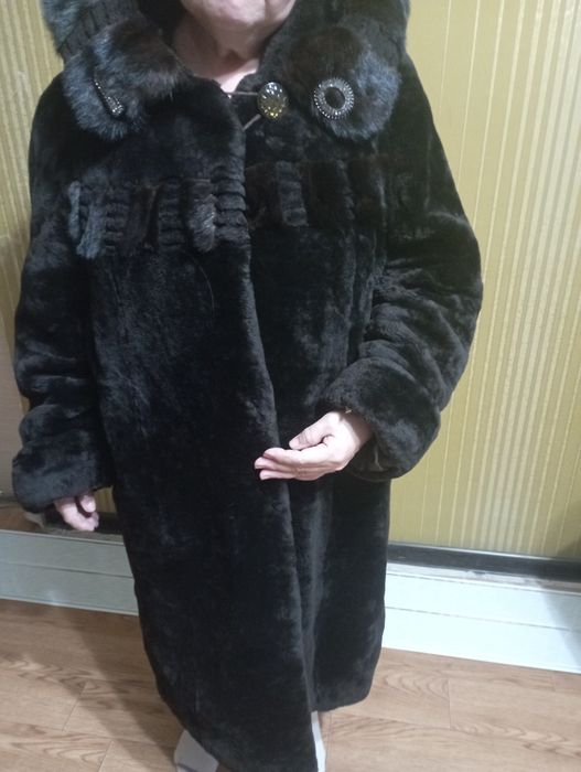 Нутоновая шуба черна