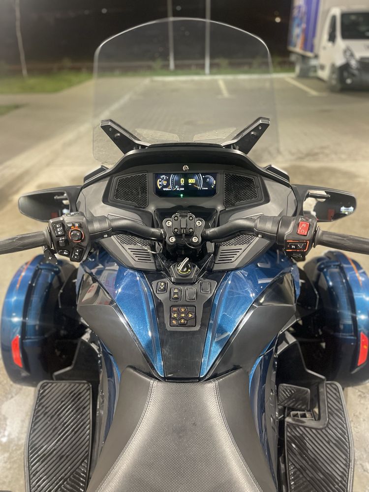 CAN AM spyder RT