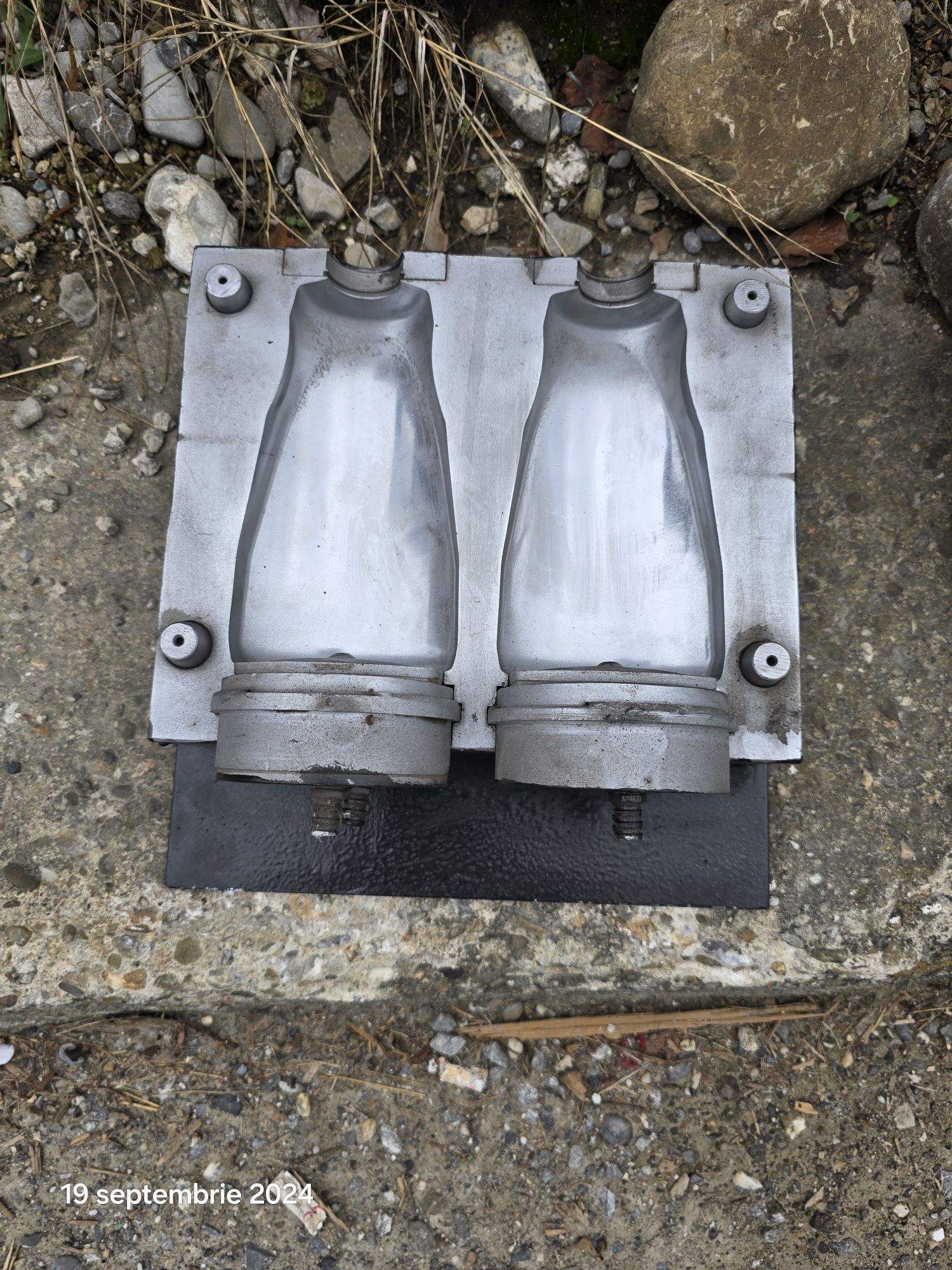 Matrite pet 0.5 l Și 2 l
