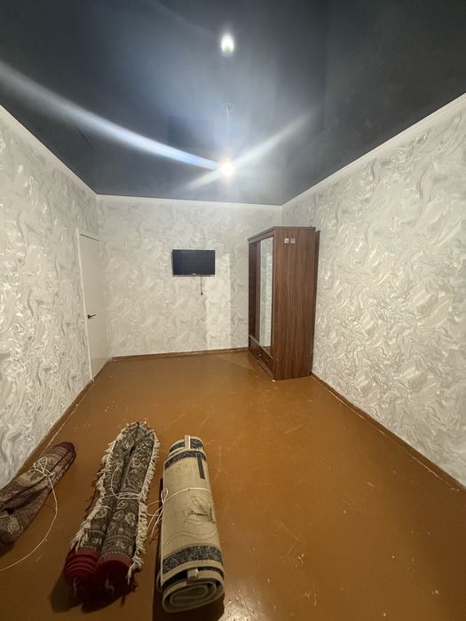 срочна сдаётся.  Срочна ижарага берилади 1 хонали