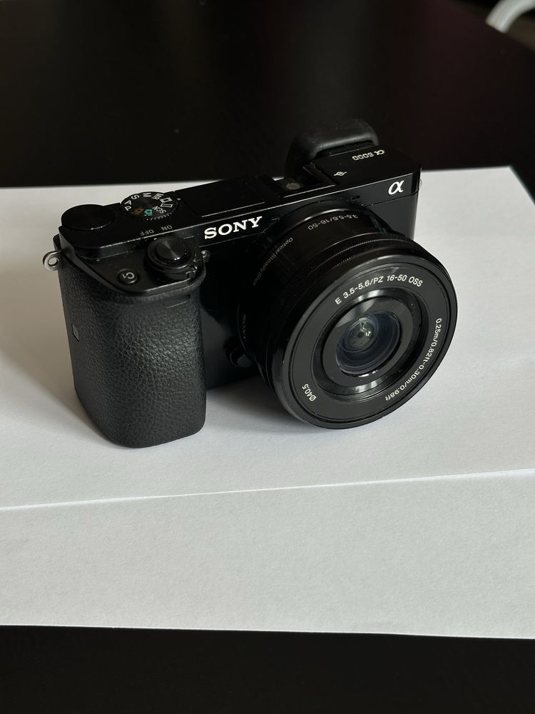 Sony A6000 комплектом