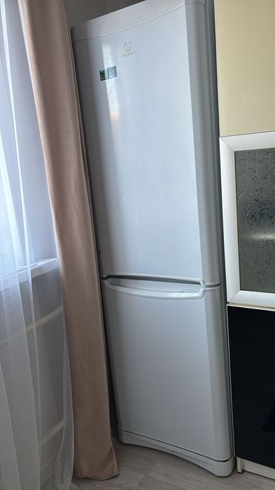 Холодильник полностью в рабочем состоянии