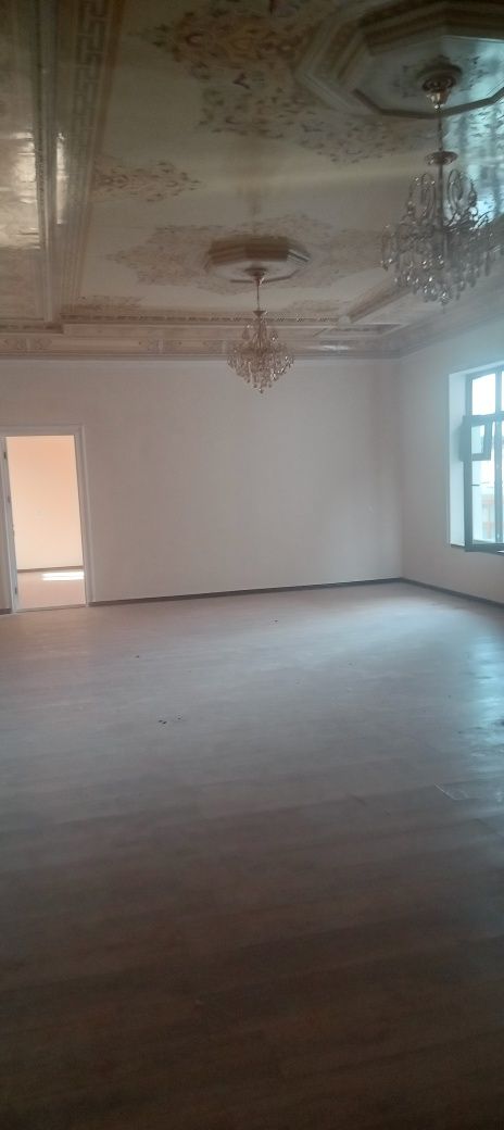 Nazarbek 8 maktab xovli 2 sotik srochna sotaman ipoteka bor keliwamiz