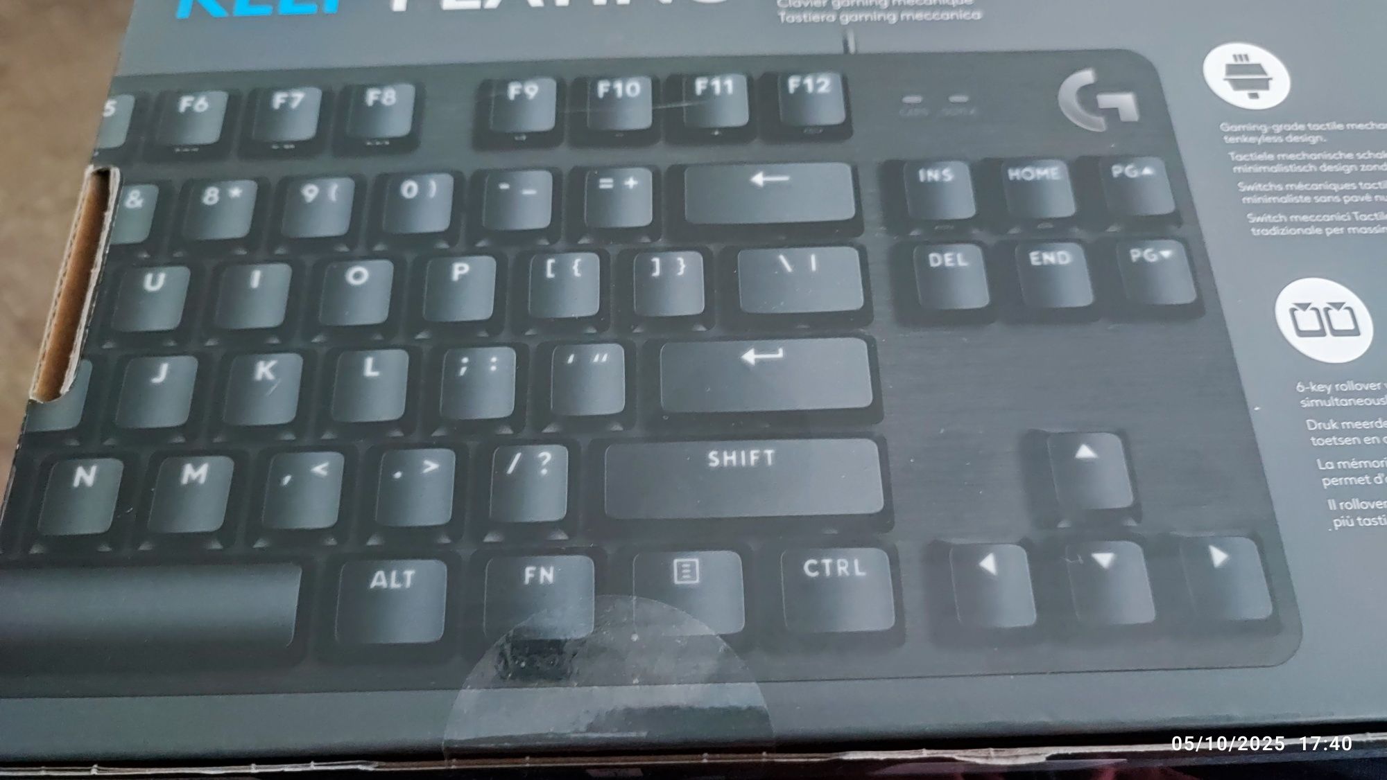 Клавиатура Logitech нова