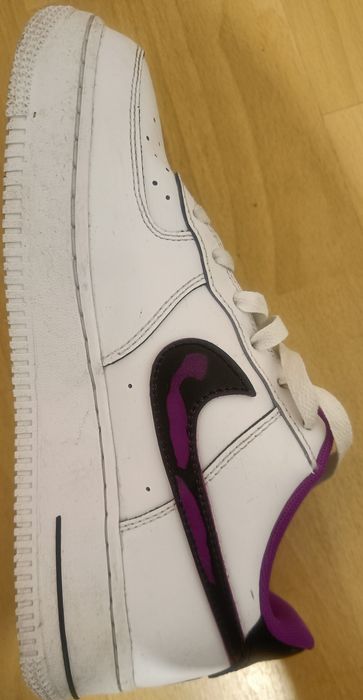 Дамски маратонки NIKE AIR FORCE 1 LV8 (GS)