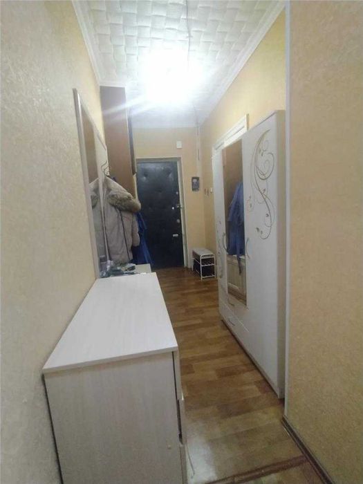 *Продается 2-х комн ,Старого Типа в Центре Города!