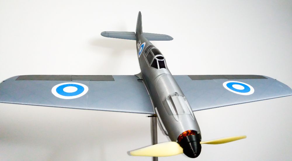 Avionul machetă  Pyörremyrsky / 3D print pentru RC