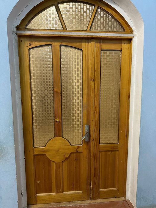 Eshik derazalar sotiladi holati zor