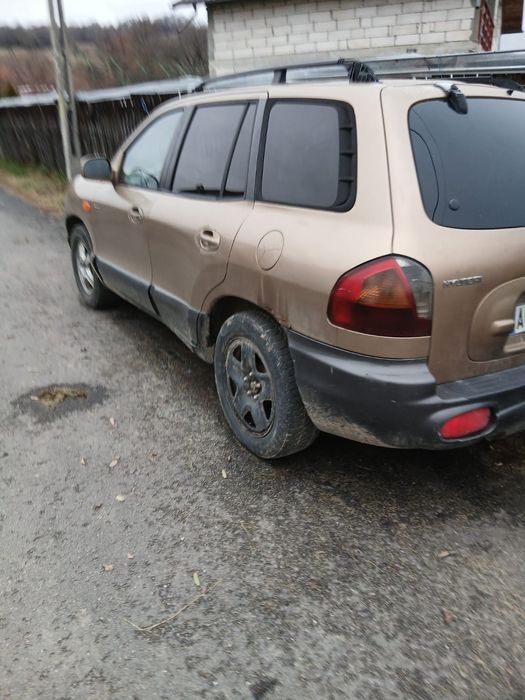 Vând Hyundai Sânta