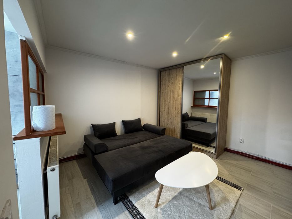 Garsoniera de inchiriat semi-central Pta Mihai Viteazu