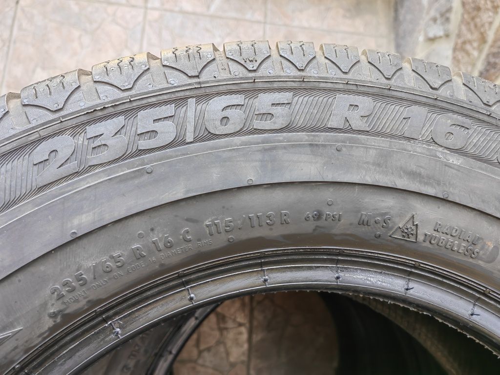 Anvelope 235/65 R16C Semperit