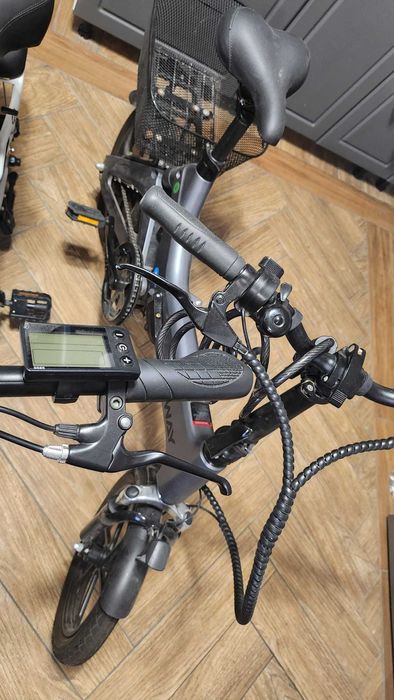 Продавам 2 електрически сгъваеми велосипеда Hitway