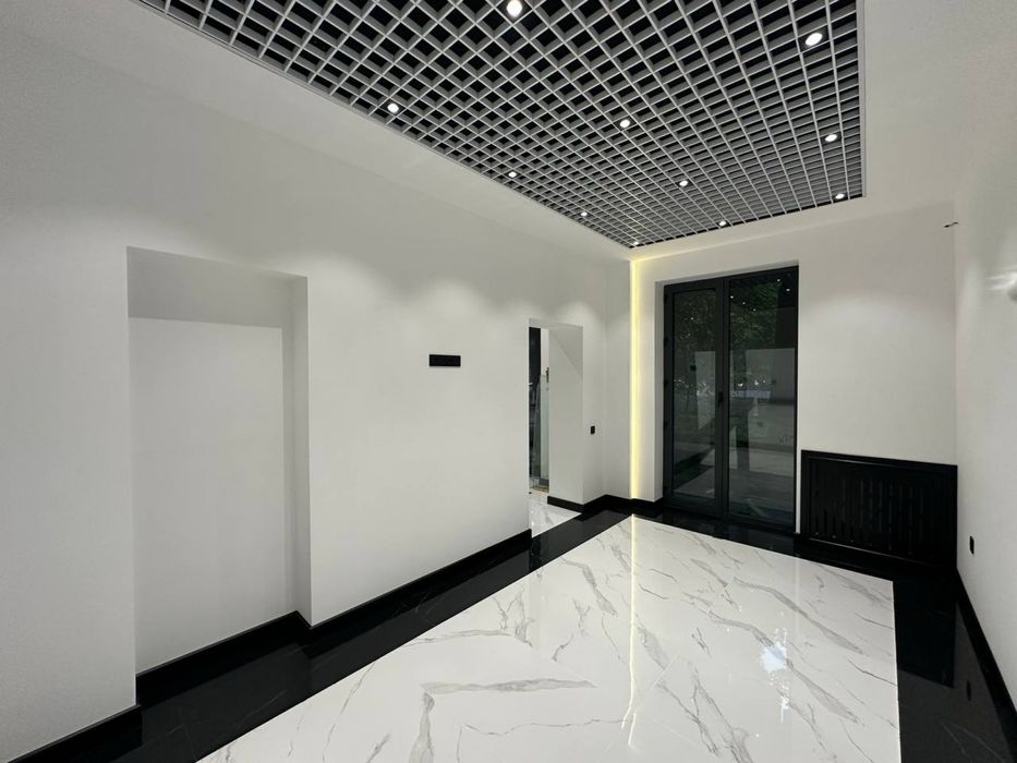 Старт стадион - Сдается в аренду помещение вдоль дороги 90м2