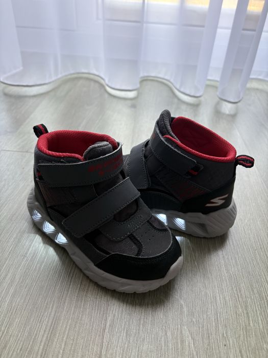 Ghete Sketchers marimea 25