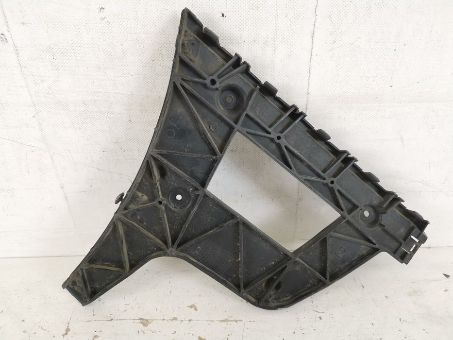 Ауди А4 Б8/8К / Audi A4 B8/8K [ - ] Оригинален заден ляв носач в добро