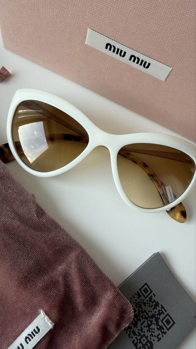 Ocheri de soare Miu-Miu - originali