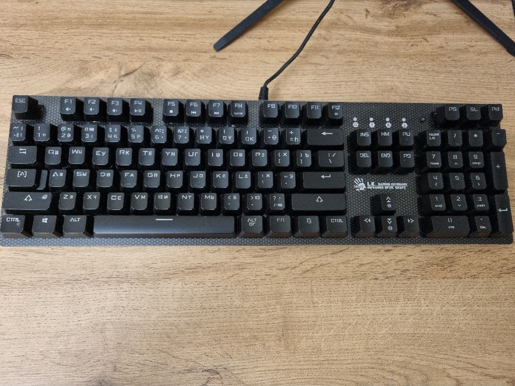 Клавиатура A4tech Bloody B810R