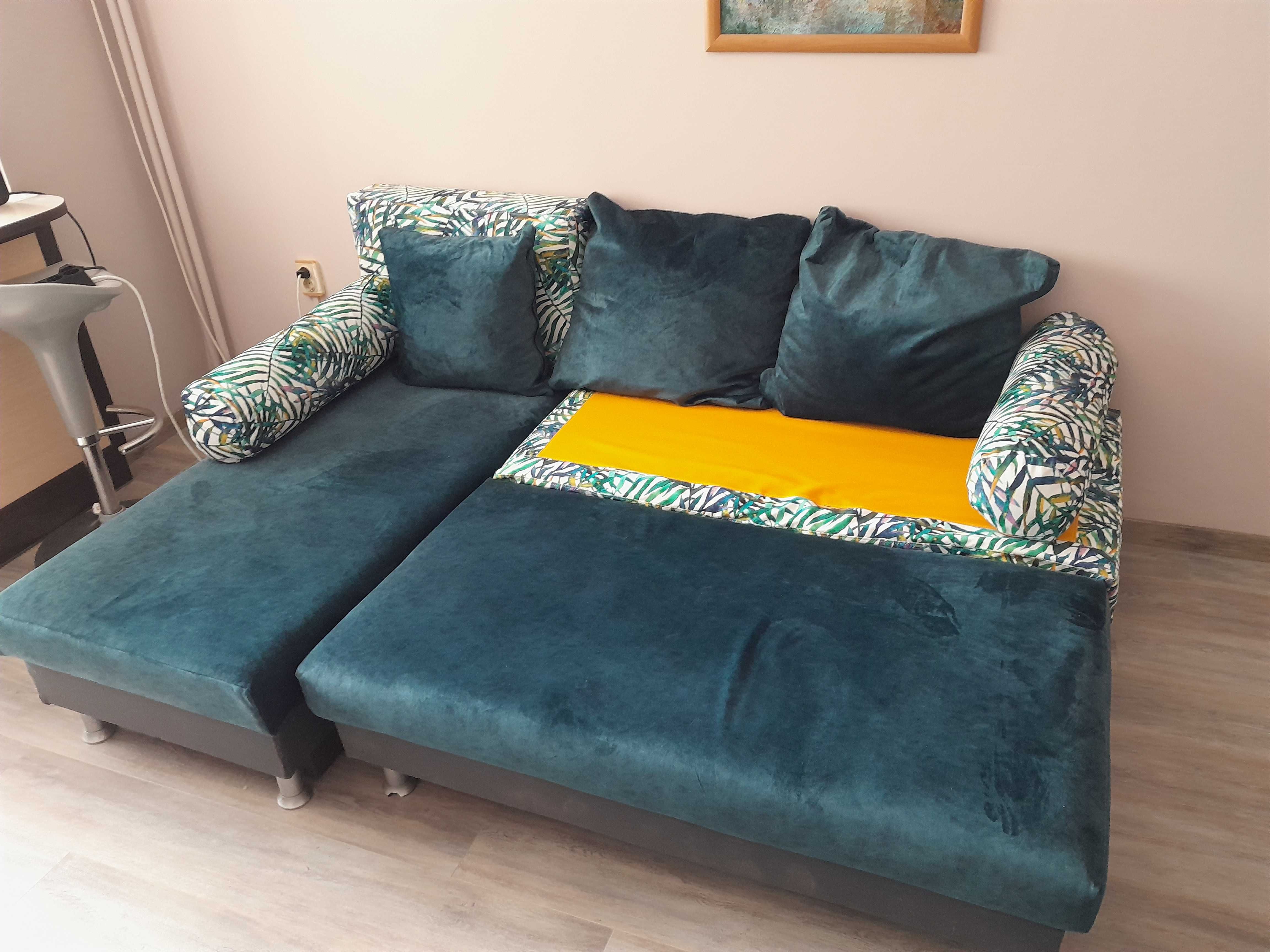 Масленозелен ъглов диван