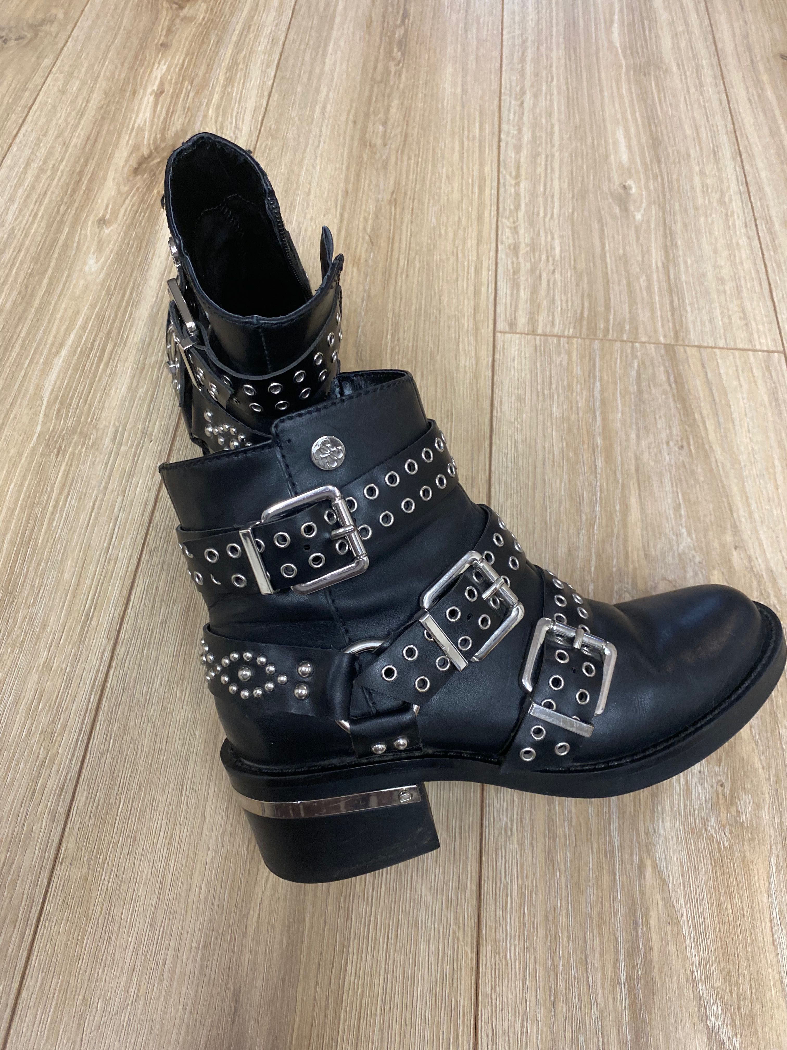 Дамски боти Guess