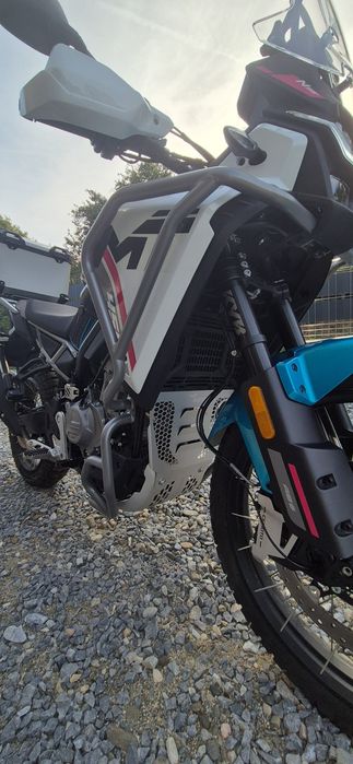 Motocicleta CFMOTO 450MT